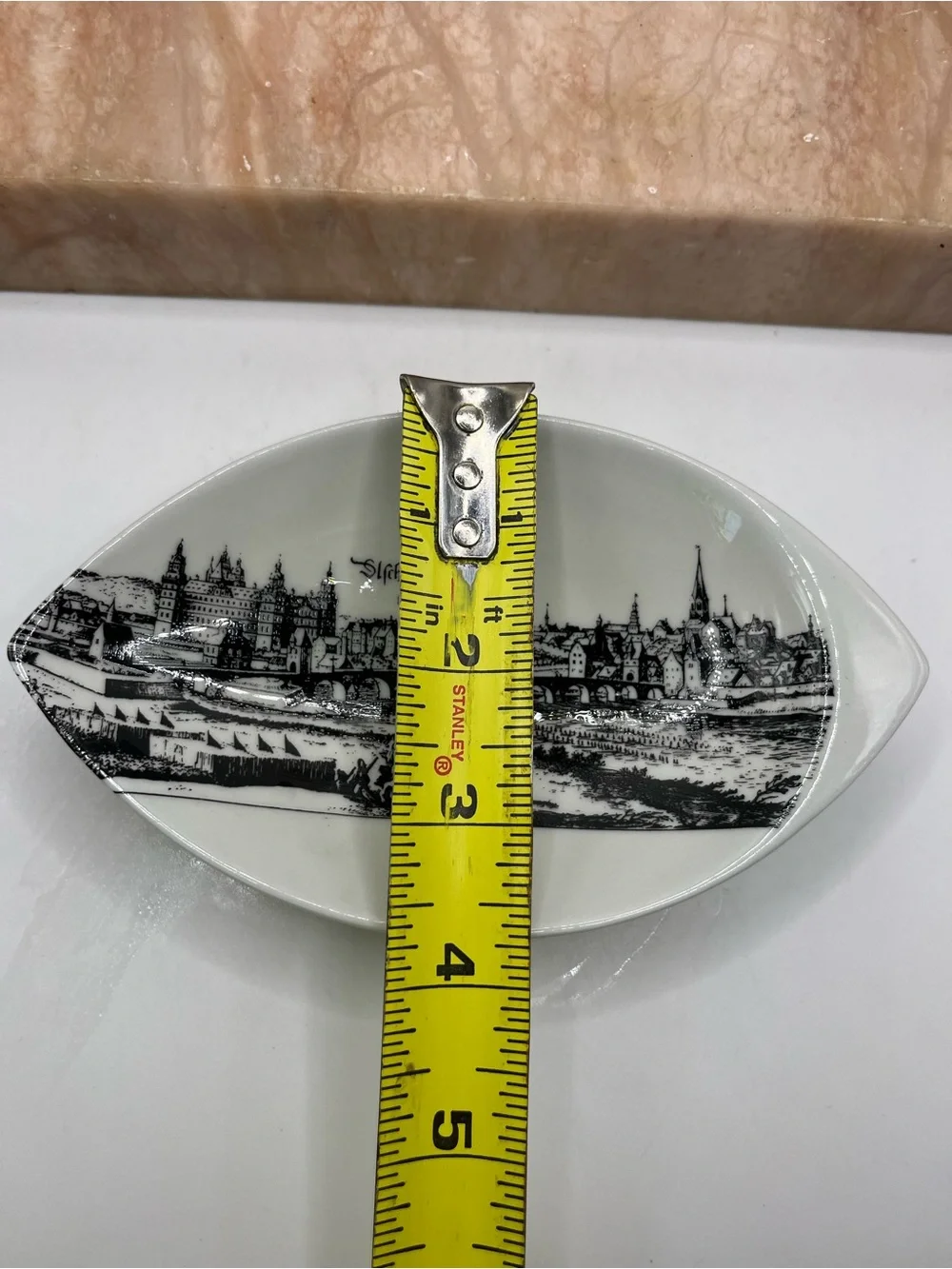 Royal Porzellan Bavaria KPM Aschaffenburg Germany Soap Dish